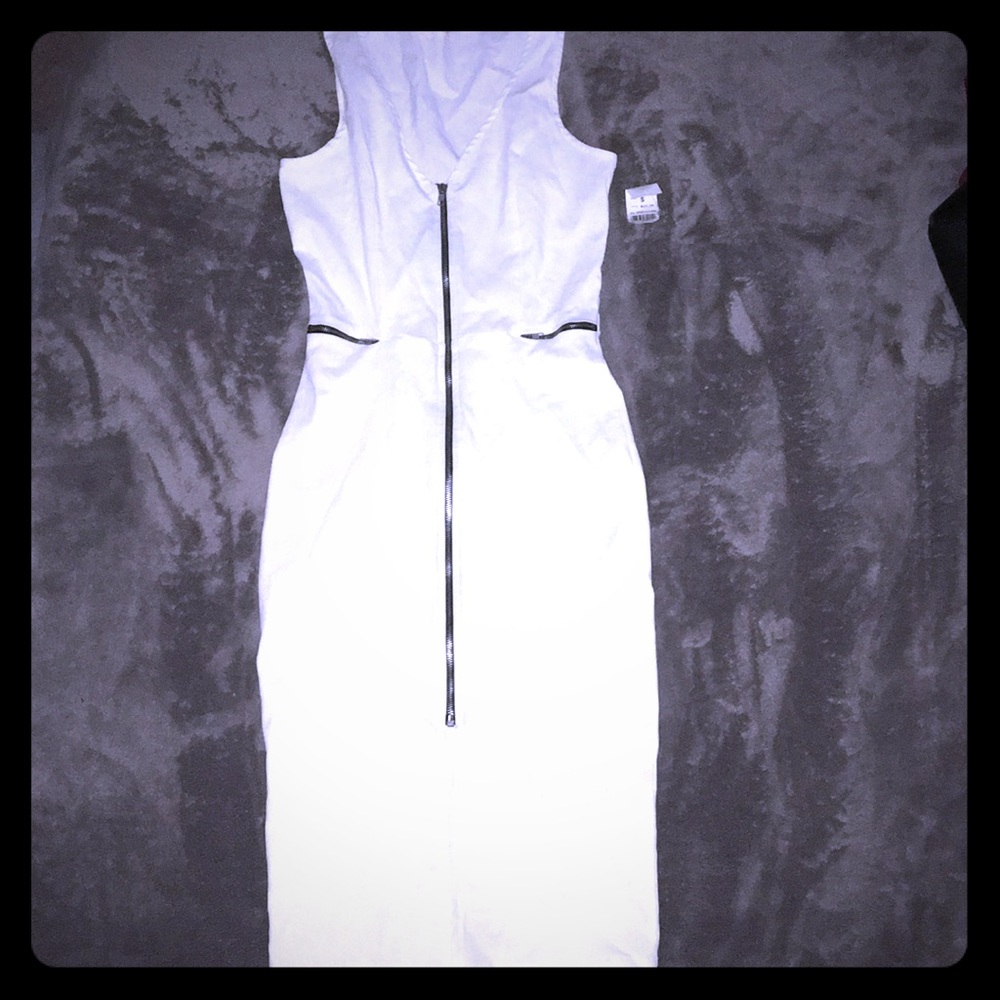 All White Zipper Pencil Dress